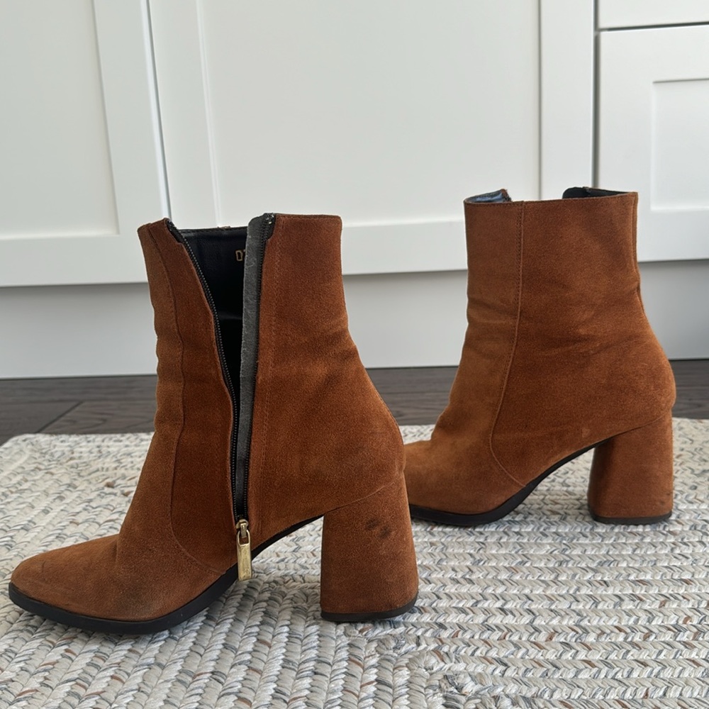 Boots - Picture 2 of 4